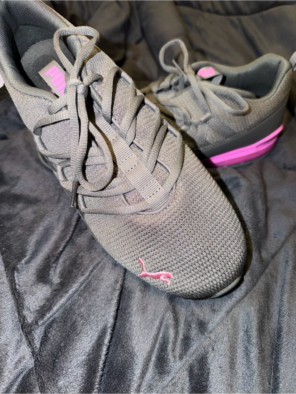 NWT - PUMA Women’s Gray Knit Sneaker with Pink Accents